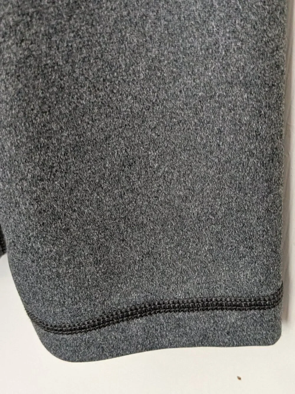 The North Face Long Sleeve 1/4 Zip Pullover Gray Men's Size  Large